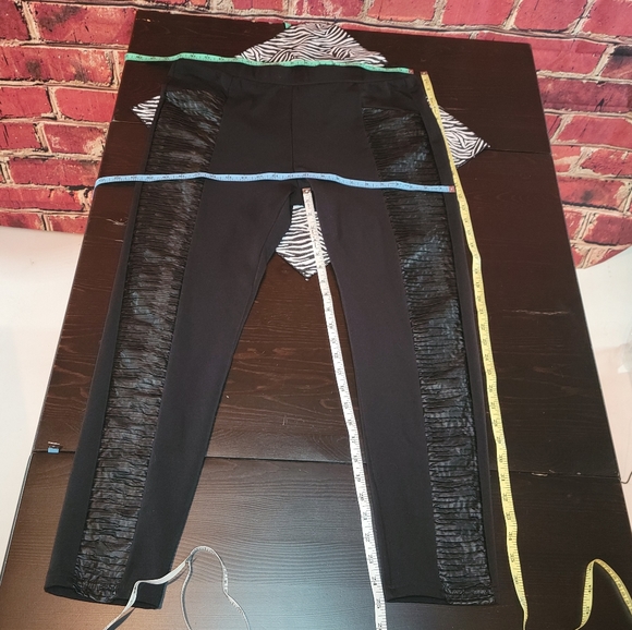 Fleece Lined Leggings with Faux Leather Accent - Picture 6 of 7